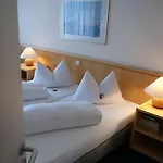 Hotel Herian 3*